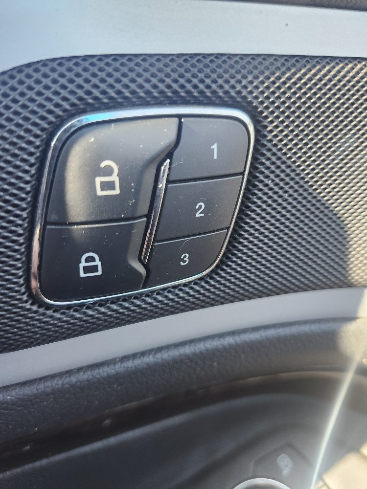 20251028_124959_resized