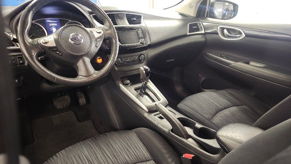 Nissan Sentra 2016 - Image 7
