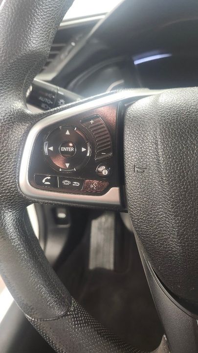 Honda Civic 2018 - Image 13