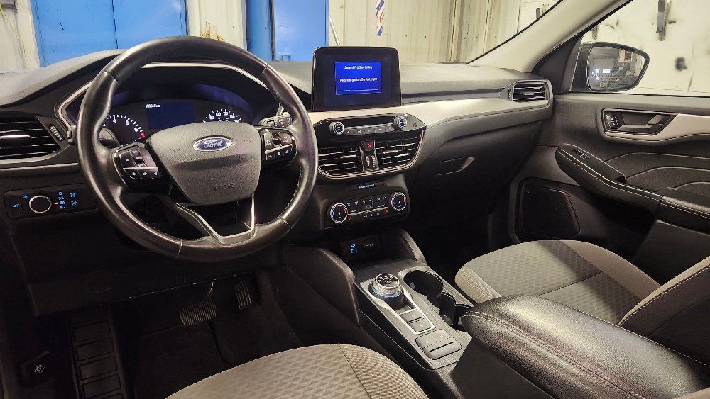 Ford Escape 2022 - Image 10
