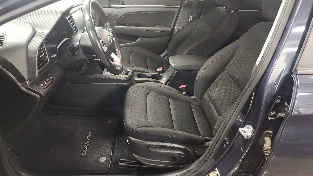Hyundai Elantra 2020 - Image 10