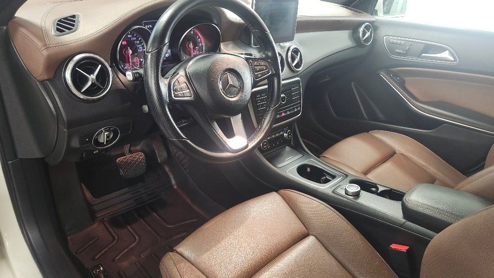 Mercedes-Benz GLA 250 2016 - Image 7