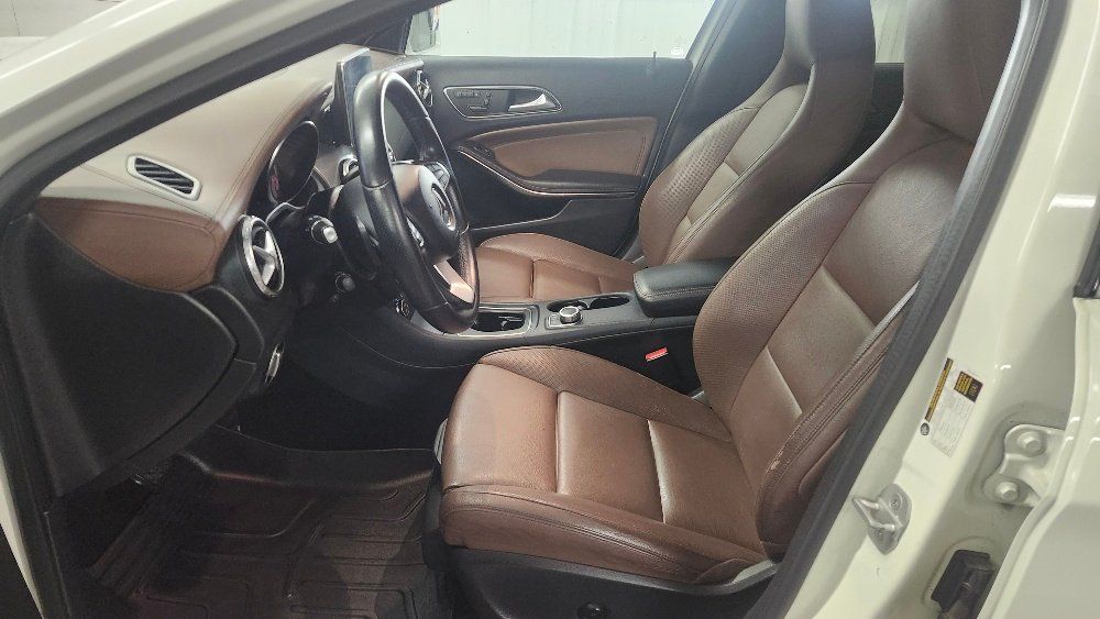 Mercedes-Benz GLA 250 2016 - Image 8