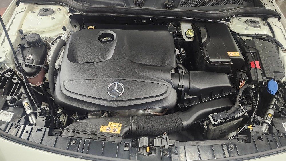 Mercedes-Benz GLA 250 2016 - Image 15