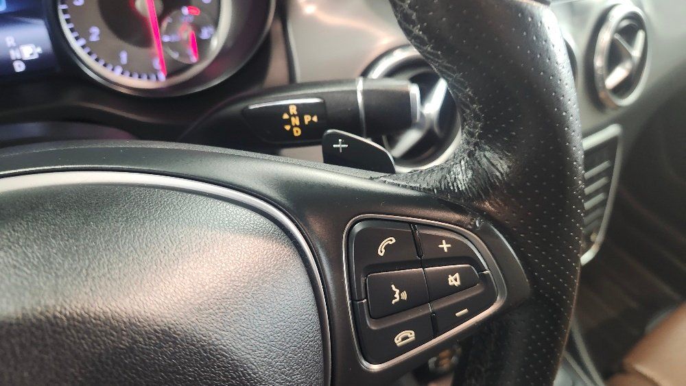 Mercedes-Benz GLA 250 2016 - Image 19