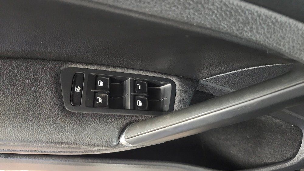 Volkswagen Golf 2015 - Image 16