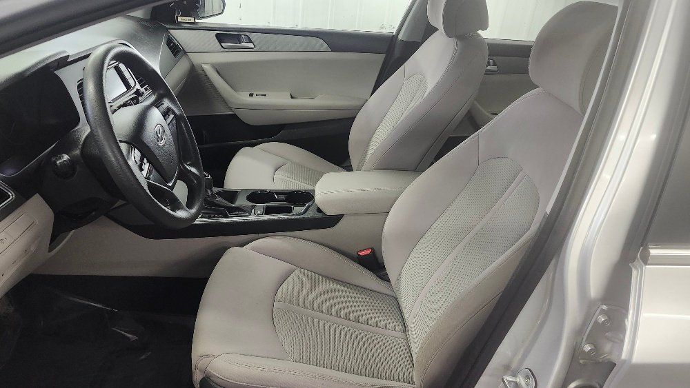 Hyundai Sonata 2015 - Image 8