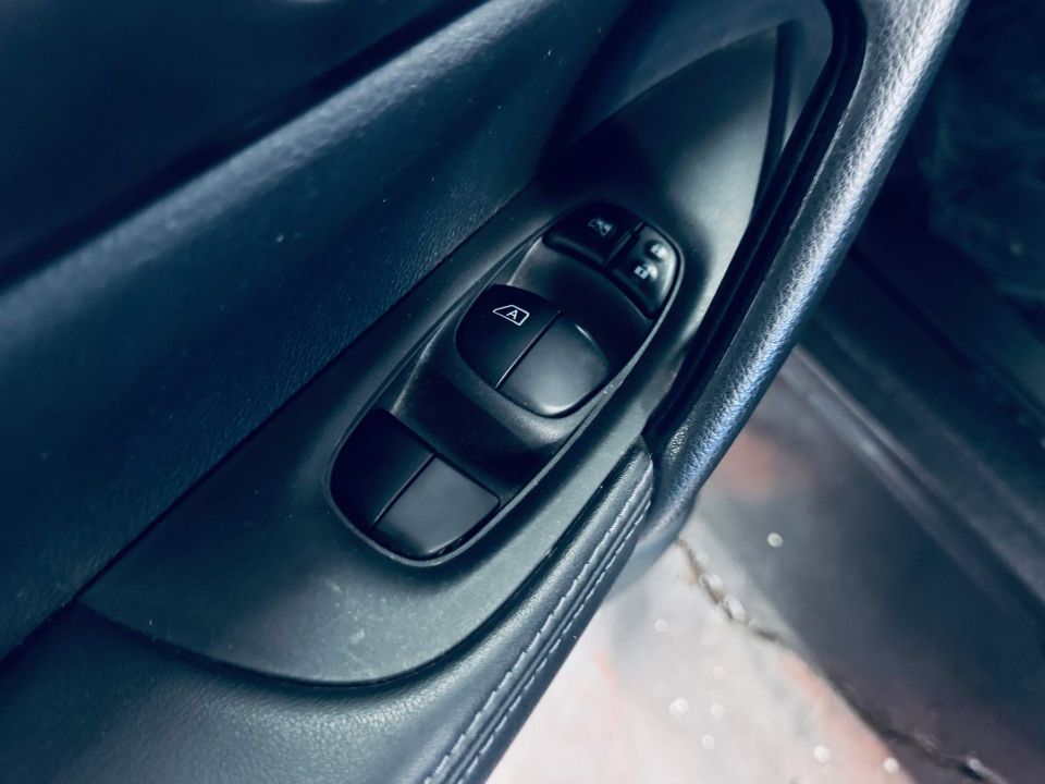 Nissan Qashqai 2021 - Image 14