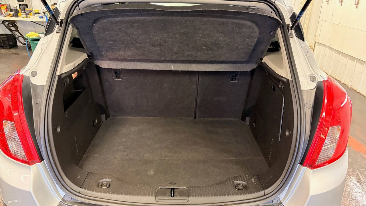 Buick Encore 2015 - Image 10