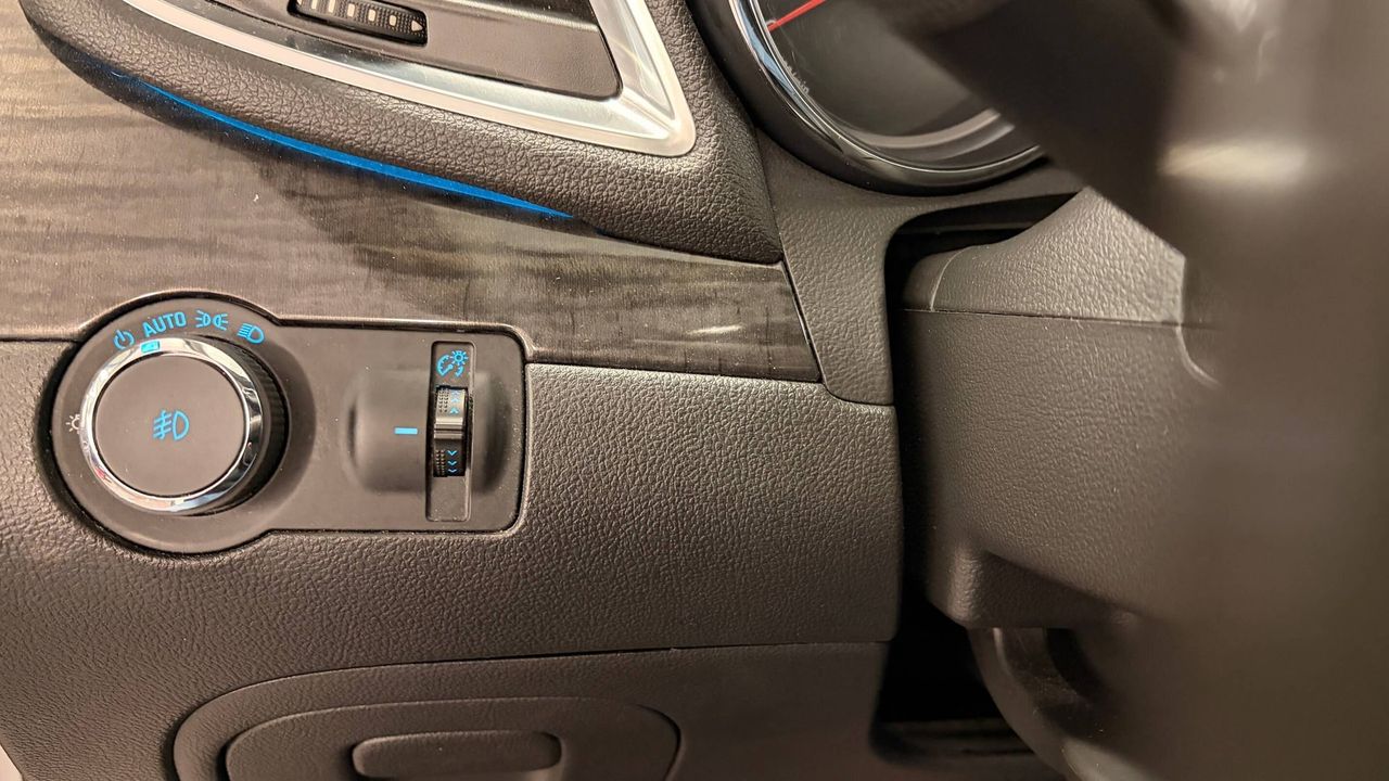 Buick Encore 2015 - Image 14