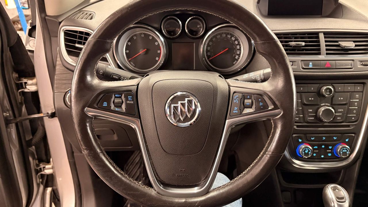 Buick Encore 2015 - Image 15