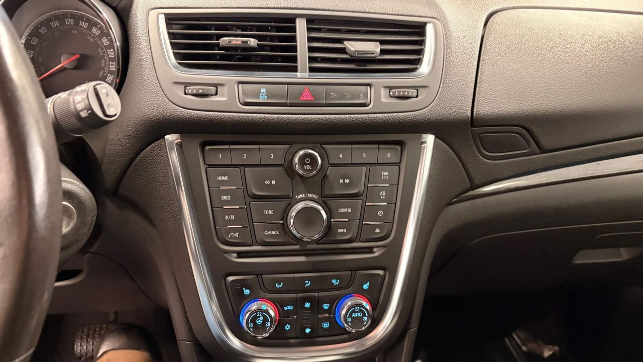 Buick Encore 2015 - Image 18