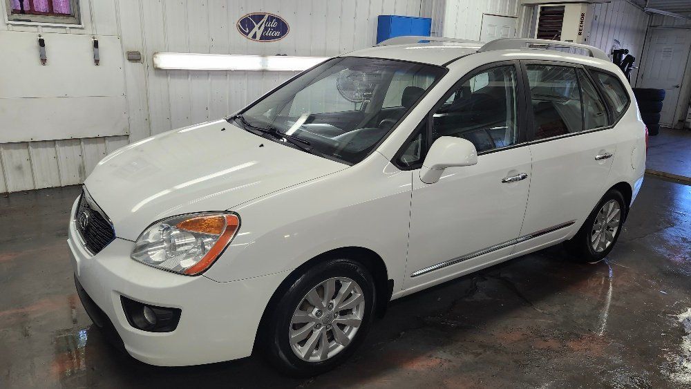 Kia Rondo 2012 - Image 1