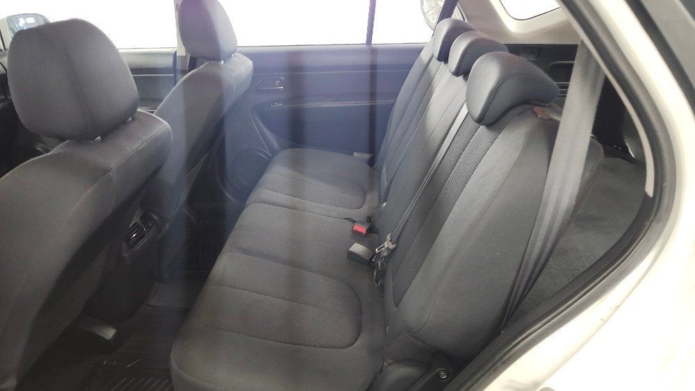 Kia Rondo 2012 - Image 7