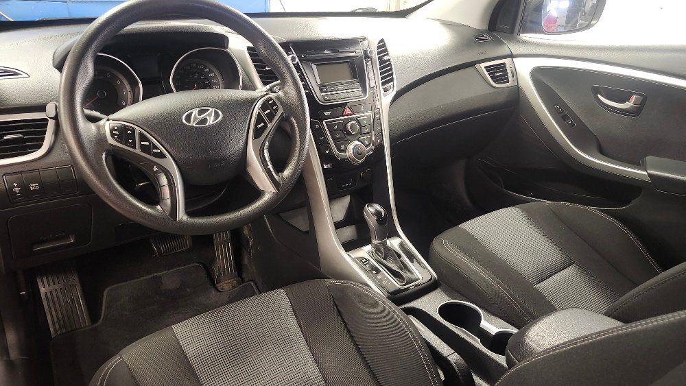 Hyundai Elantra GT 2014 - Image 10