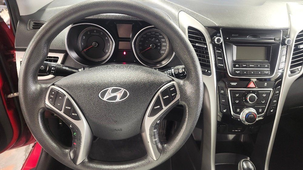 Hyundai Elantra GT 2014 - Image 12
